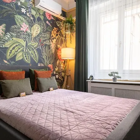 Secret Of The Monkey *