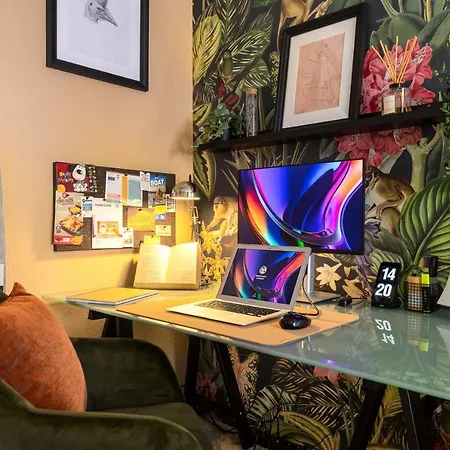 Secret Of The Monkey * בודפשט