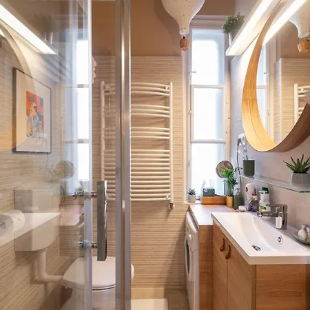 Secret Of The Monkey בודפשט