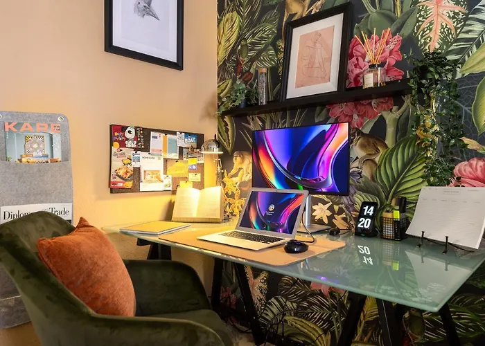 Secret Of The Monkey * Budapesta